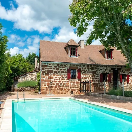 Beautiful With Pool In Teillots, Cleaning Included