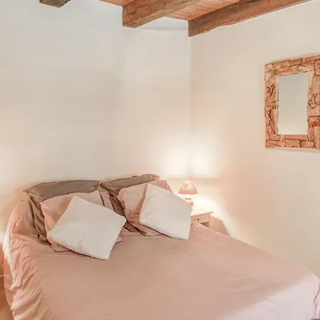 Beautiful With Pool In Teillots, Cleaning Included Holiday home *