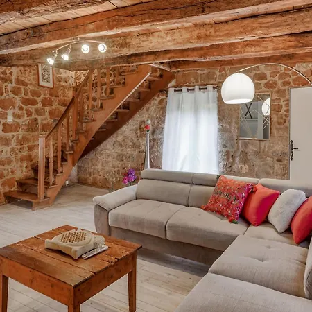 Beautiful With Pool In Teillots, Cleaning Included *