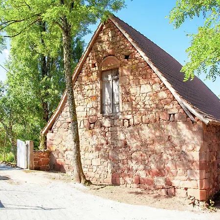 Holiday home Beautiful With Pool In Teillots, Cleaning Included
