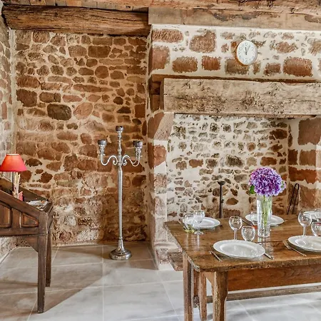 Beautiful With Pool In Teillots, Cleaning Included